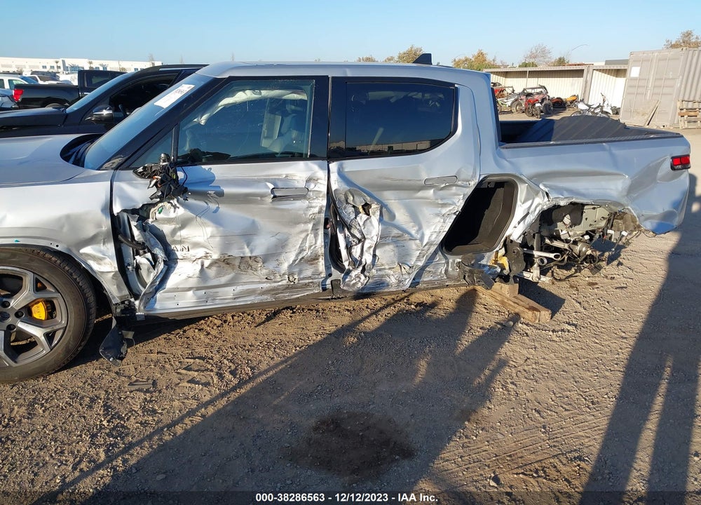 2023 RIVIAN R1T ADVENTURE VIN: 7FCTGAAA7PN019903