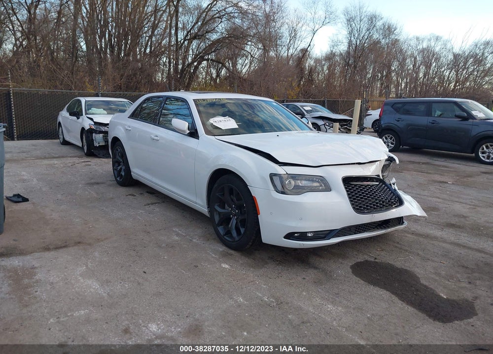 2023 CHRYSLER 300 VIN: 2C3CCABG6PH573113