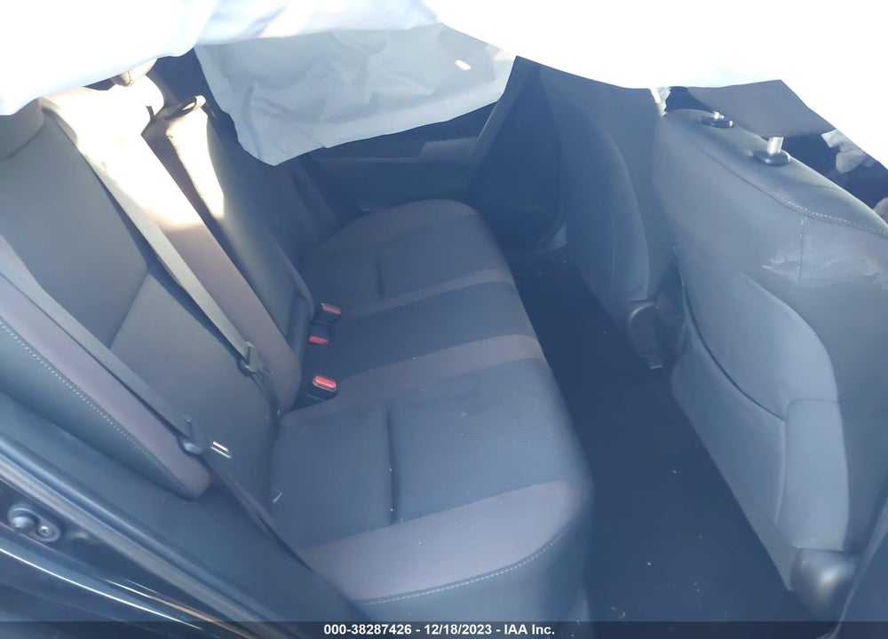 2019 TOYOTA COROLLA LE VIN: 2T1BURHE7KC148978