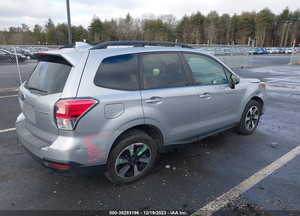 2017 SUBARU FORESTER 2.5I PREMIUM VIN: JF2SJAEC8HH485128