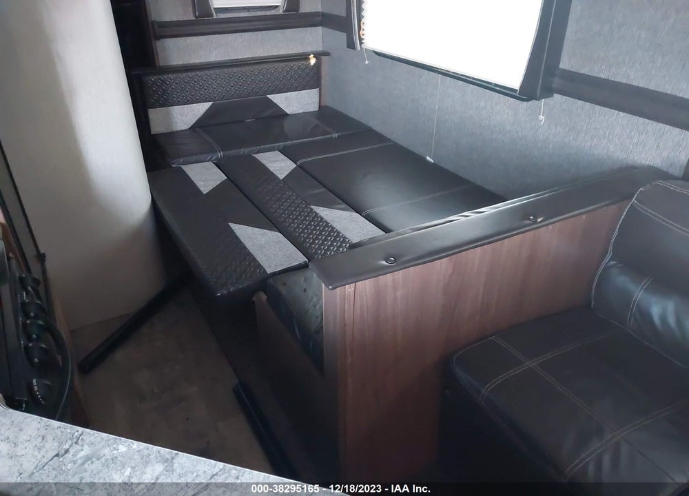 2019 PIONEER QB300 TRAVEL TRAILER VIN: 5SFPB3325KE400291