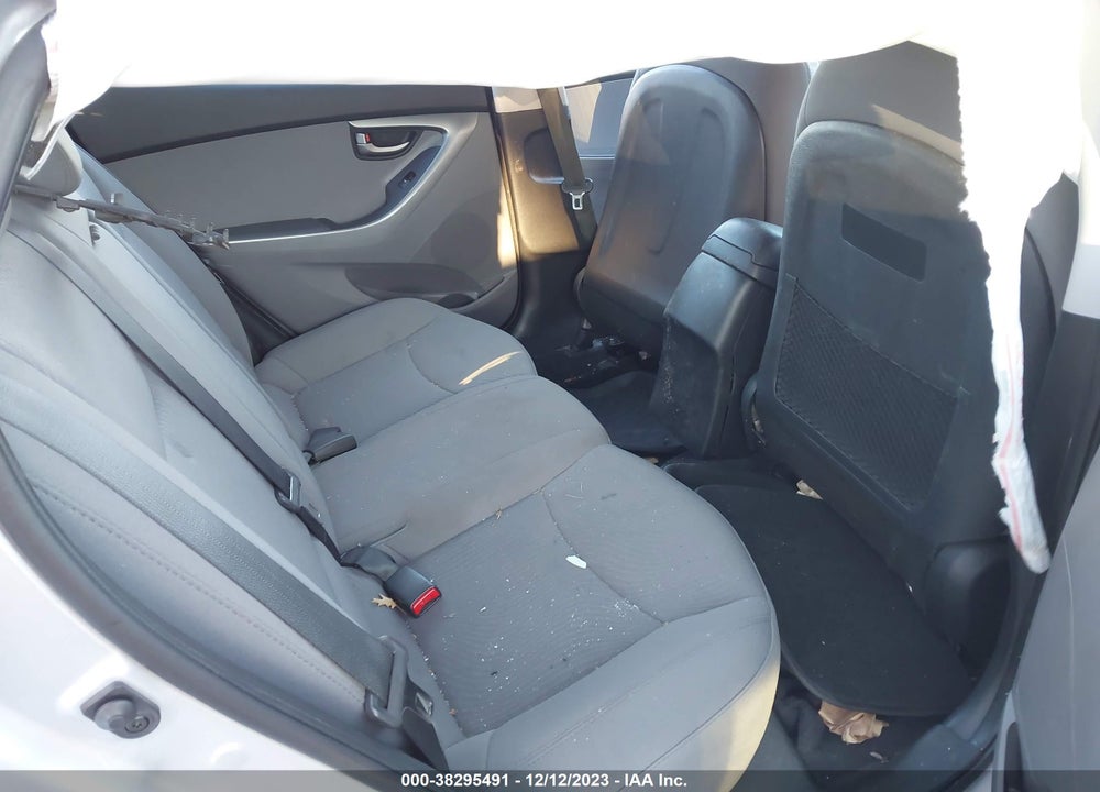 2016 HYUNDAI ELANTRA SE VIN: 5NPDH4AE5GH676145