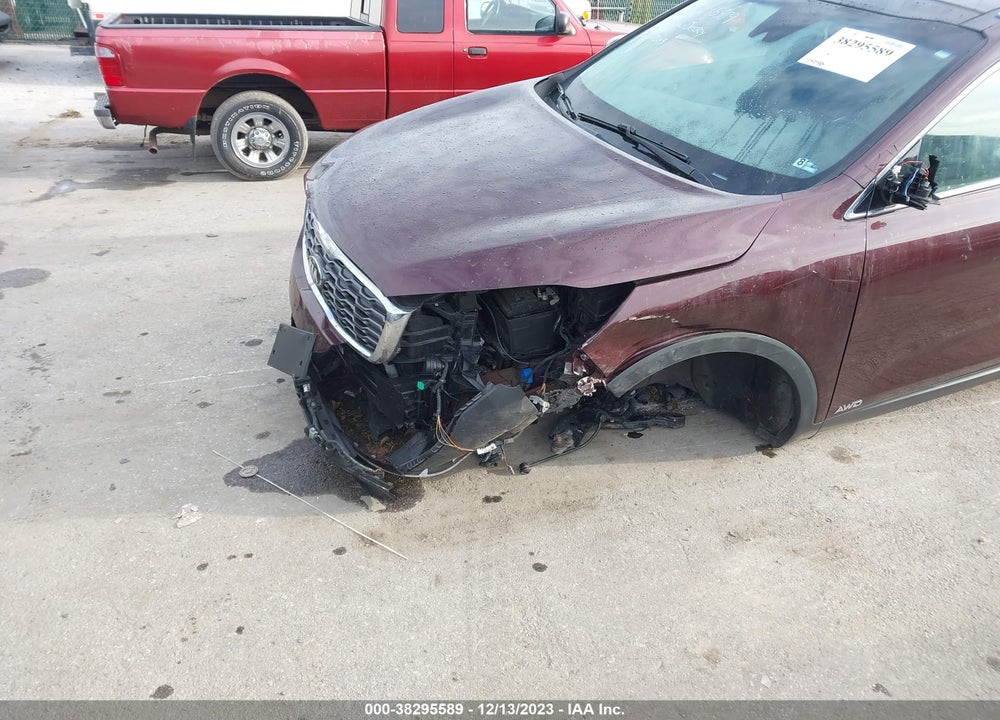 2019 KIA SORENTO 3.3L EX VIN: 5XYPHDA5XKG515657
