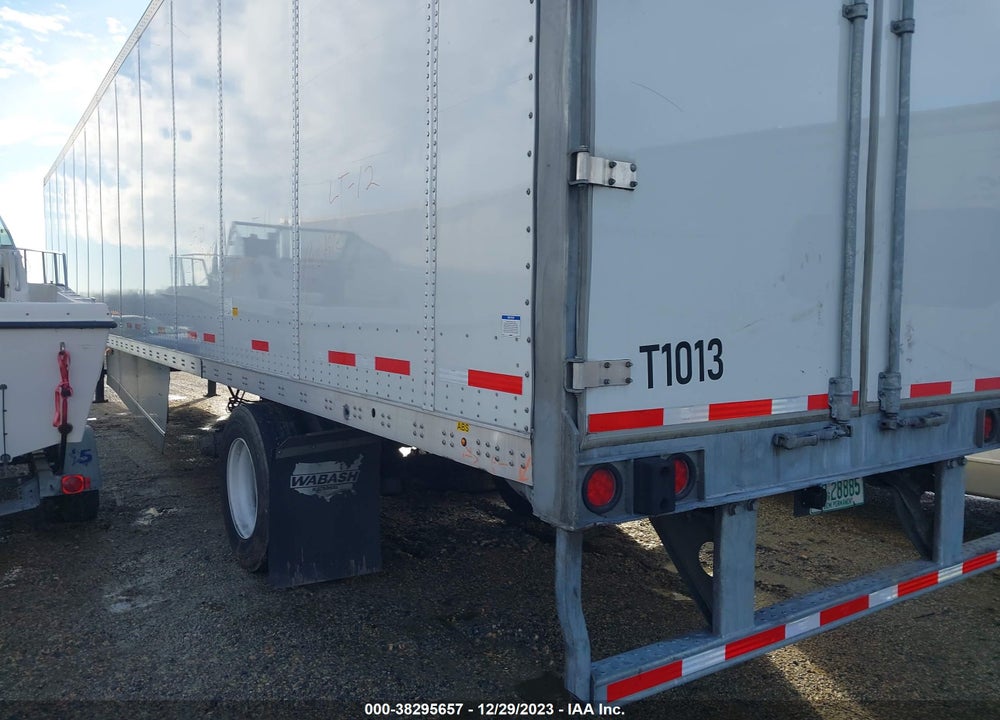 2022 WABASH NATIONAL CORP --- VIN: 1JJV532D0NL371858