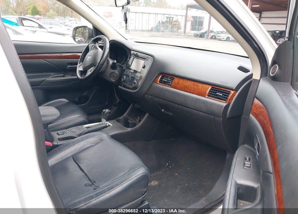 2015 MITSUBISHI OUTLANDER SE VIN: JA4AD3A31FZ010196