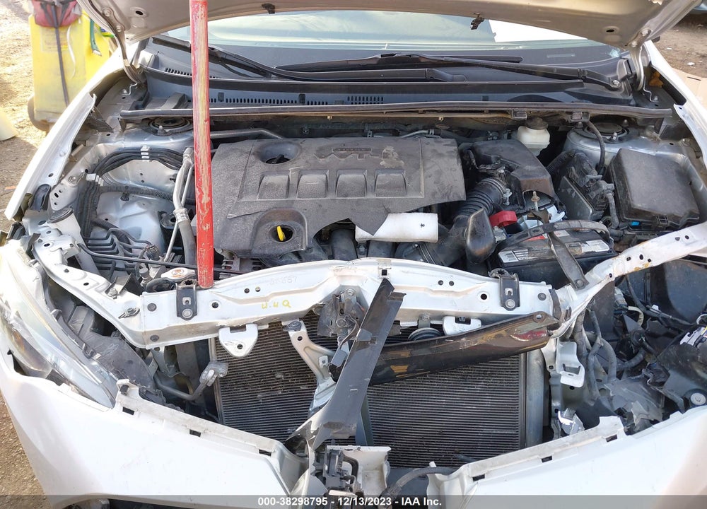2018 TOYOTA COROLLA LE VIN: 2T1BURHE6JC060504