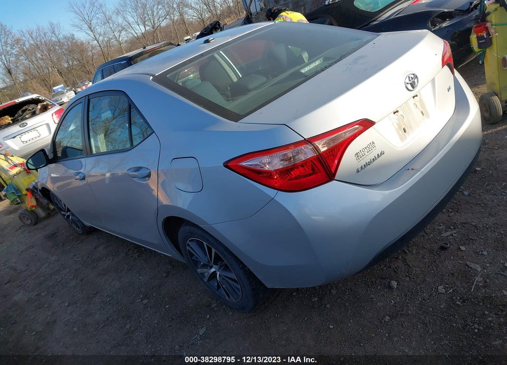 2018 TOYOTA COROLLA LE VIN: 2T1BURHE6JC060504