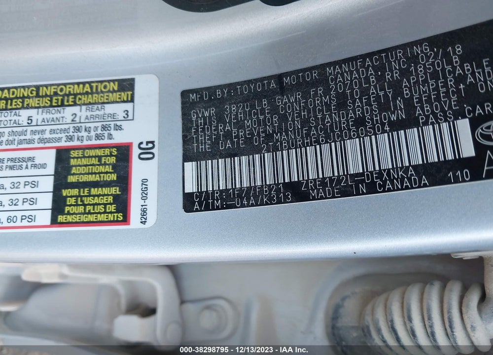 2018 TOYOTA COROLLA LE VIN: 2T1BURHE6JC060504