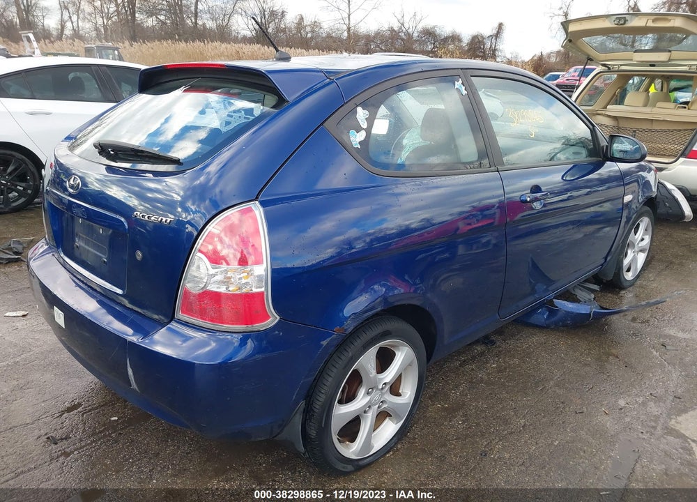 2007 HYUNDAI ACCENT SE VIN: KMHCN36C67U041068