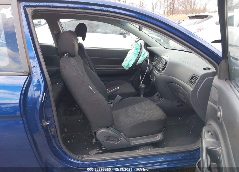 2007 HYUNDAI ACCENT SE VIN: KMHCN36C67U041068