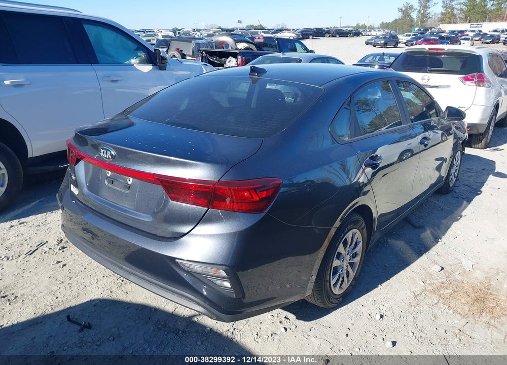 2021 KIA FORTE FE VIN: 3KPF24AD8ME275013