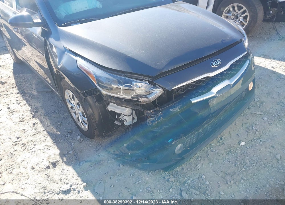 2021 KIA FORTE FE VIN: 3KPF24AD8ME275013