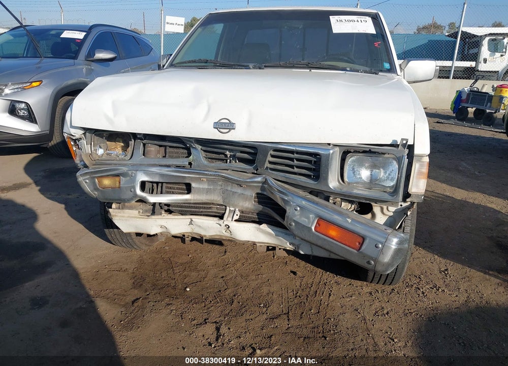 1994 NISSAN TRUCK KING CAB XE VIN: 1N6SD16SXRC391288