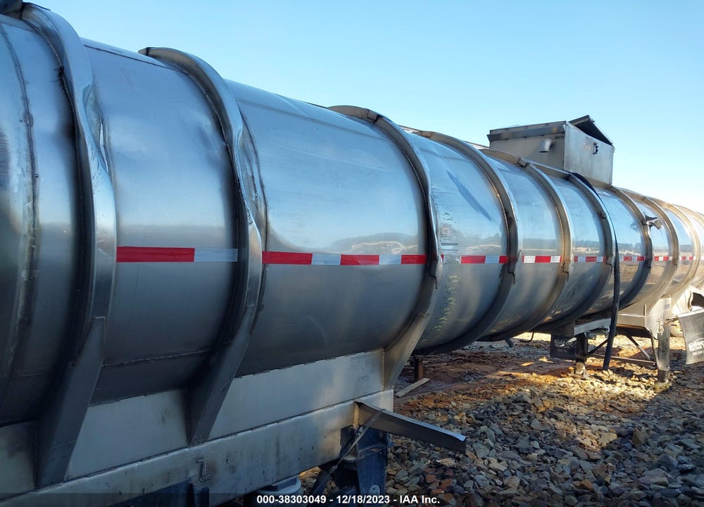 2017 BRENNER TANK INC TANK VIN: 10BAB6238HF0D4121