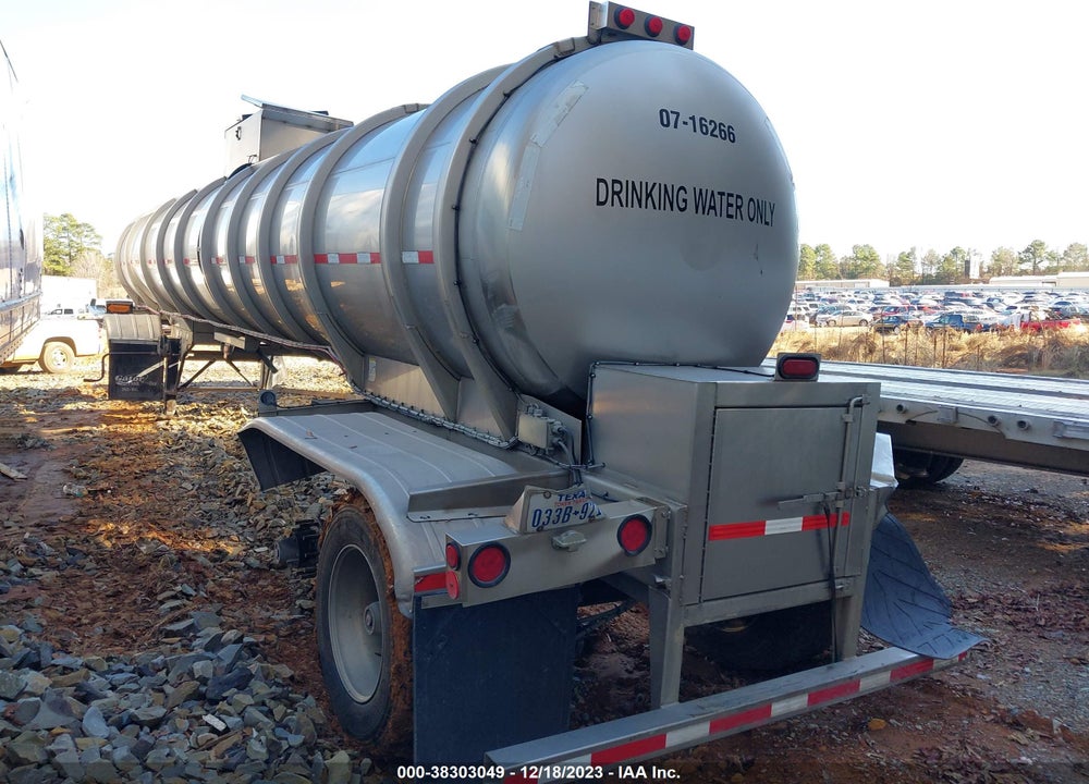2017 BRENNER TANK INC TANK VIN: 10BAB6238HF0D4121