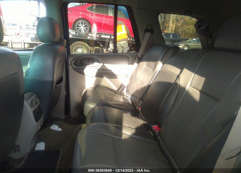 2003 CHEVROLET TRAILBLAZER LT VIN: 1GNDT13S432338352