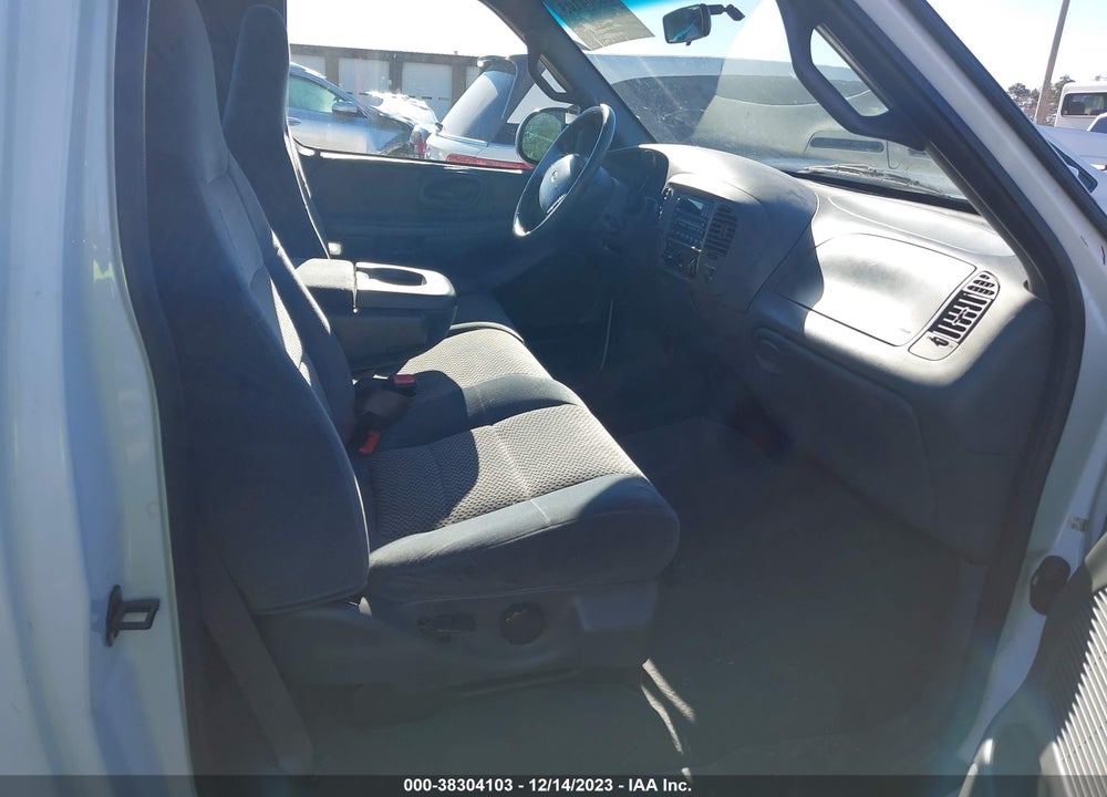 2001 FORD F-150 XL/XLT VIN: 1FTRF17L61NB04122
