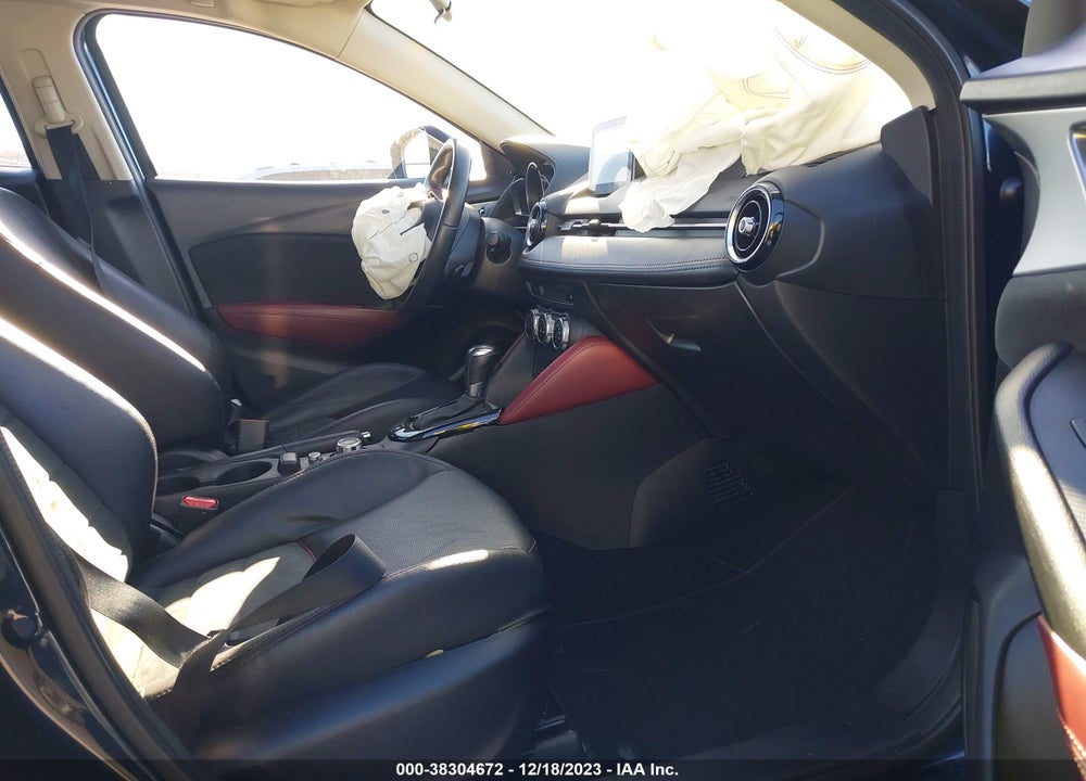 2018 MAZDA CX-3 GRAND TOURING VIN: JM1DKFD76J0301492