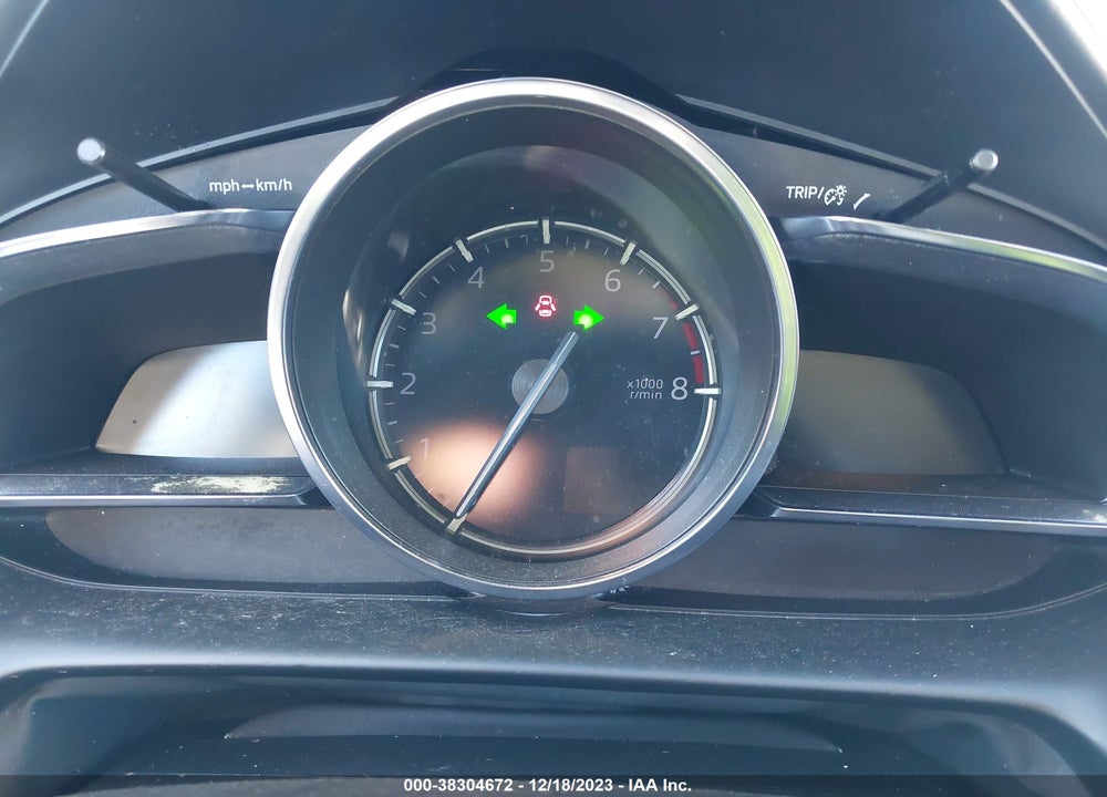 2018 MAZDA CX-3 GRAND TOURING VIN: JM1DKFD76J0301492
