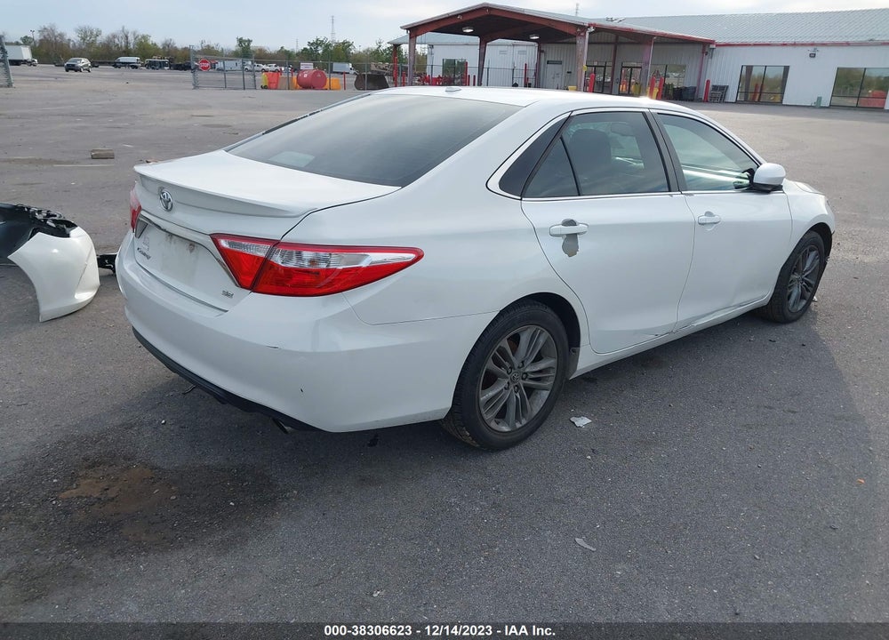 2015 TOYOTA CAMRY SE VIN: 4T1BF1FK8FU928397