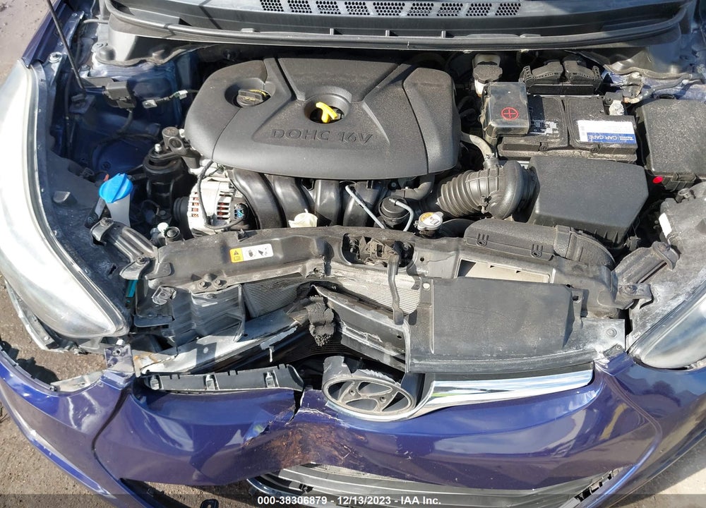 2014 HYUNDAI ELANTRA VIN: 5NPDH4AE3EH460128