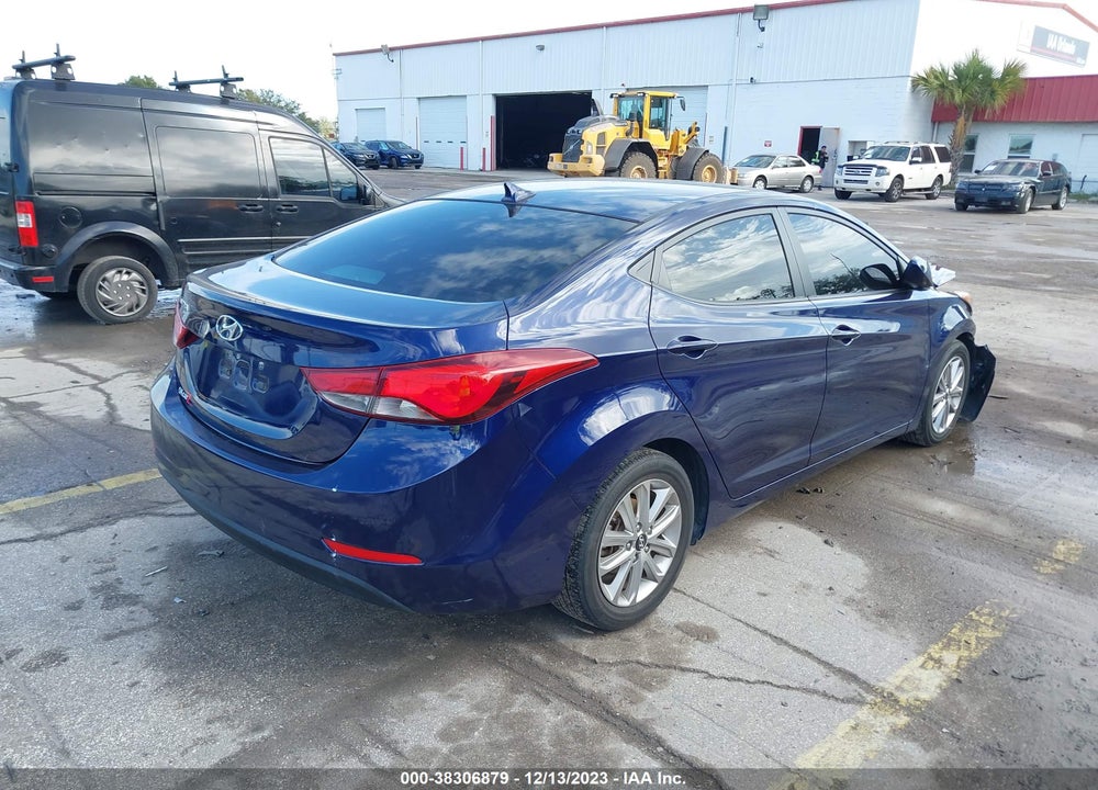 2014 HYUNDAI ELANTRA VIN: 5NPDH4AE3EH460128