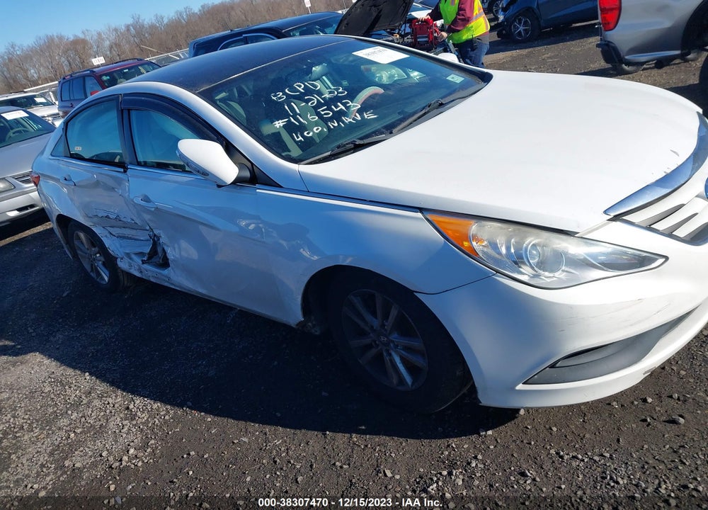 2014 HYUNDAI SONATA GLS VIN: 5NPEB4AC6EH917860