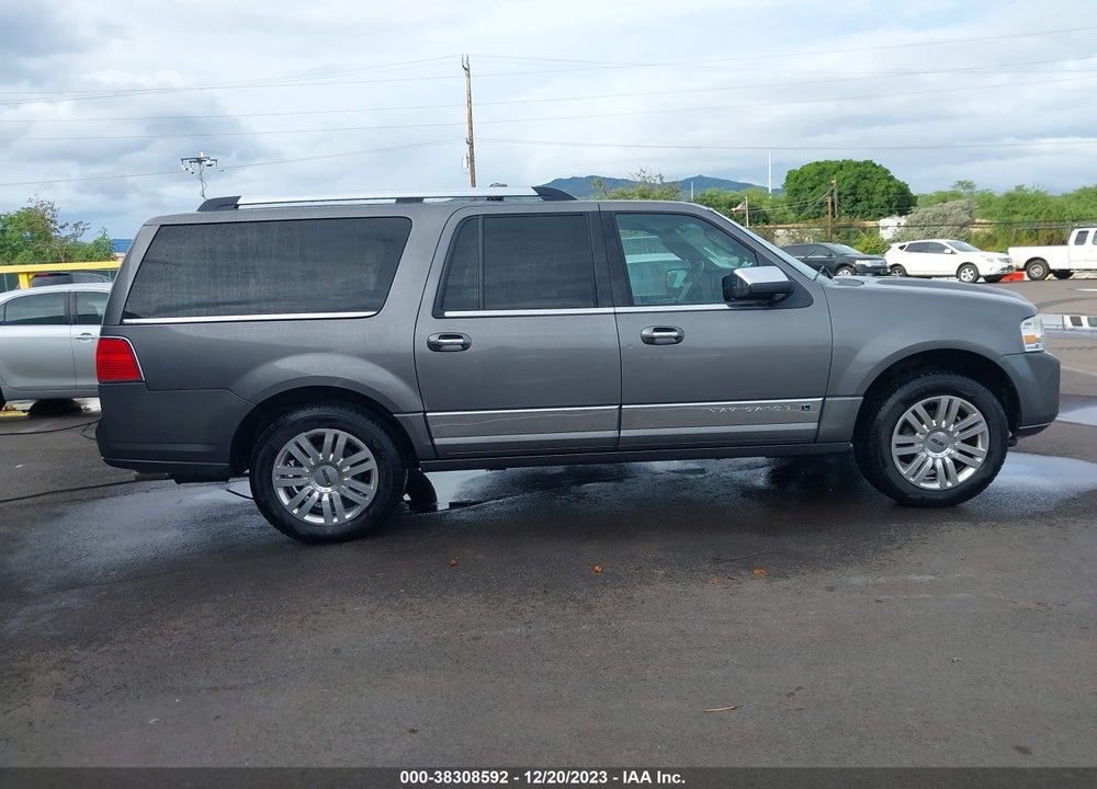 2013 LINCOLN NAVIGATOR L VIN: 5LMJJ3J57DEL07423