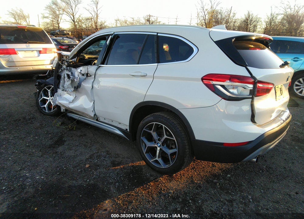 2018 BMW X1 XDRIVE28I VIN: WBXHT3C38J5F90959