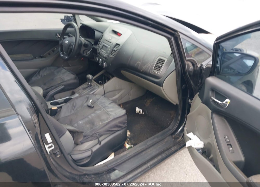 2015 KIA FORTE VIN: KNAFK4A6XF5430660