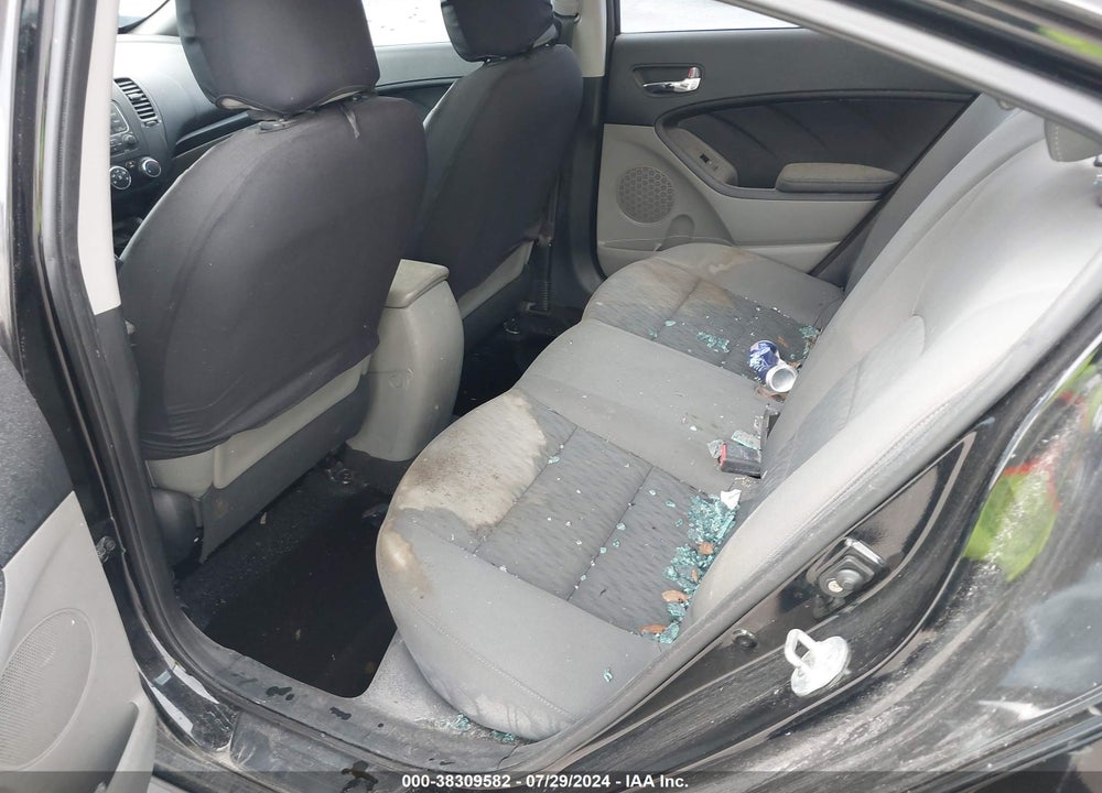 2015 KIA FORTE VIN: KNAFK4A6XF5430660