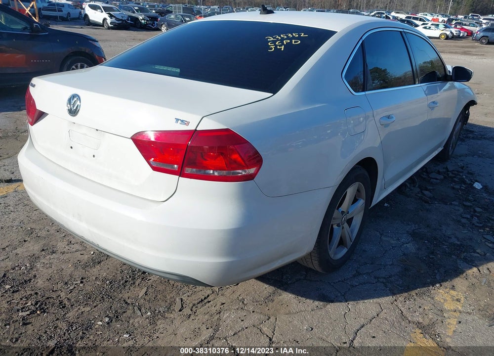 2014 VOLKSWAGEN PASSAT 1.8T WOLFSBURG EDITION VIN: 1VWAS7A33EC033335