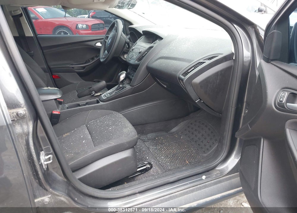 2018 FORD FOCUS SE VIN: 1FADP3FE7JL331777