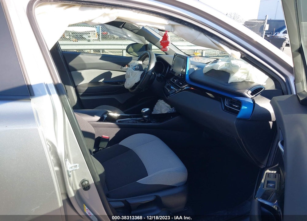 2019 TOYOTA C-HR XLE VIN: NMTKHMBX1KR078479