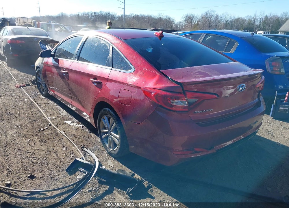 2015 HYUNDAI SONATA SE VIN: 5NPE24AF9FH249287