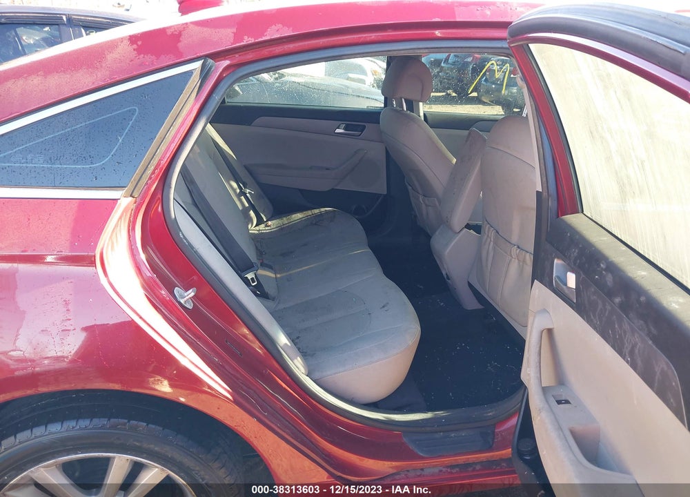 2015 HYUNDAI SONATA SE VIN: 5NPE24AF9FH249287