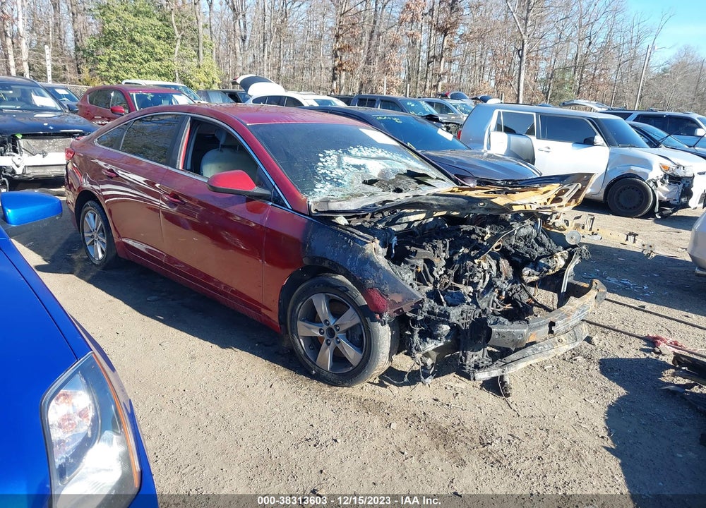 2015 HYUNDAI SONATA SE VIN: 5NPE24AF9FH249287