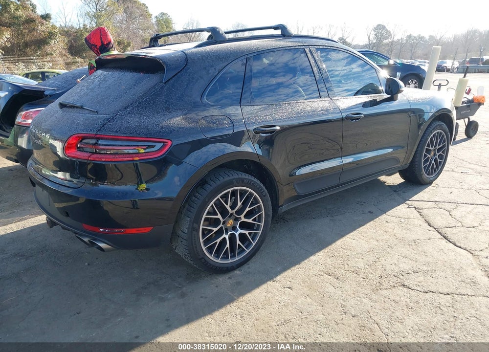 2017 PORSCHE MACAN S VIN: WP1AB2A52HLB13705