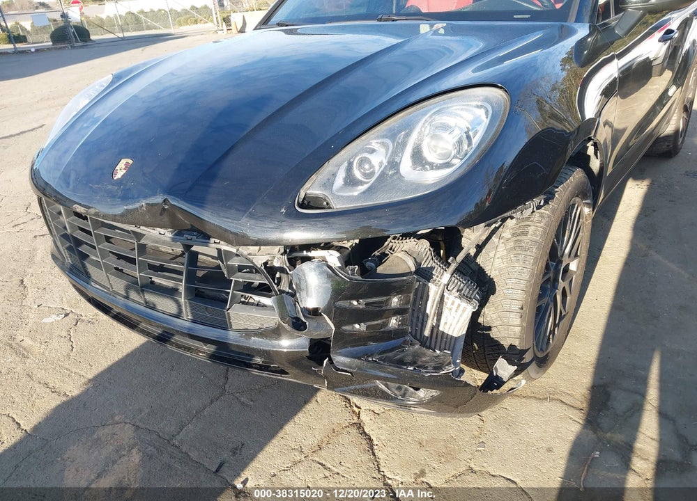 2017 PORSCHE MACAN S VIN: WP1AB2A52HLB13705