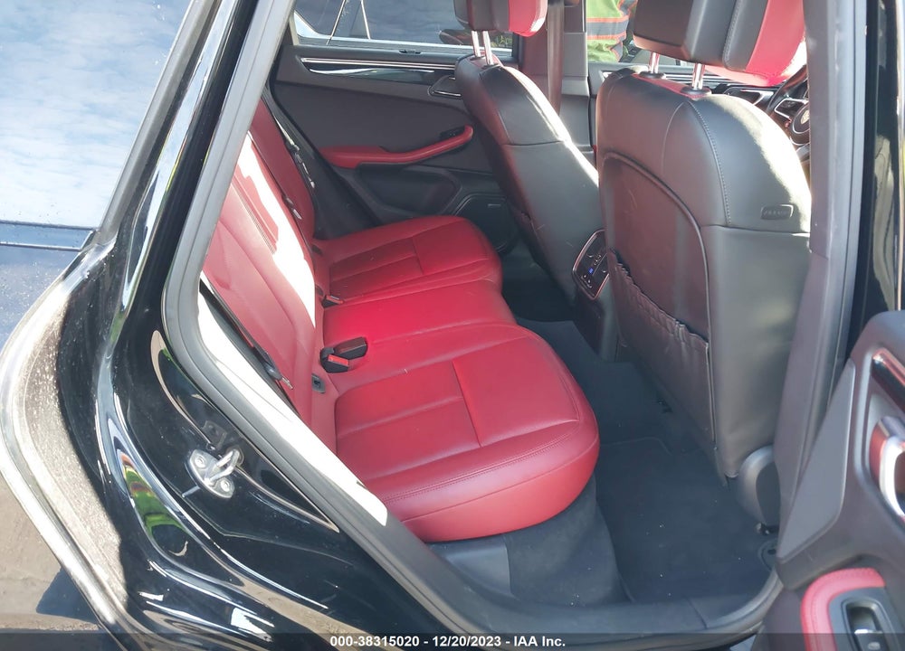 2017 PORSCHE MACAN S VIN: WP1AB2A52HLB13705