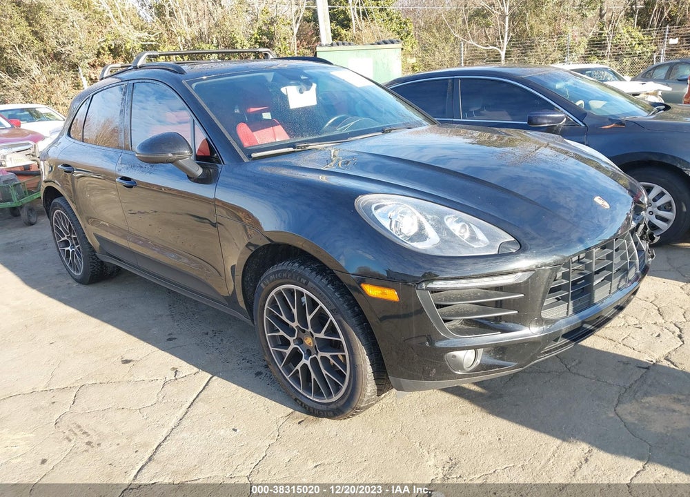2017 PORSCHE MACAN S VIN: WP1AB2A52HLB13705