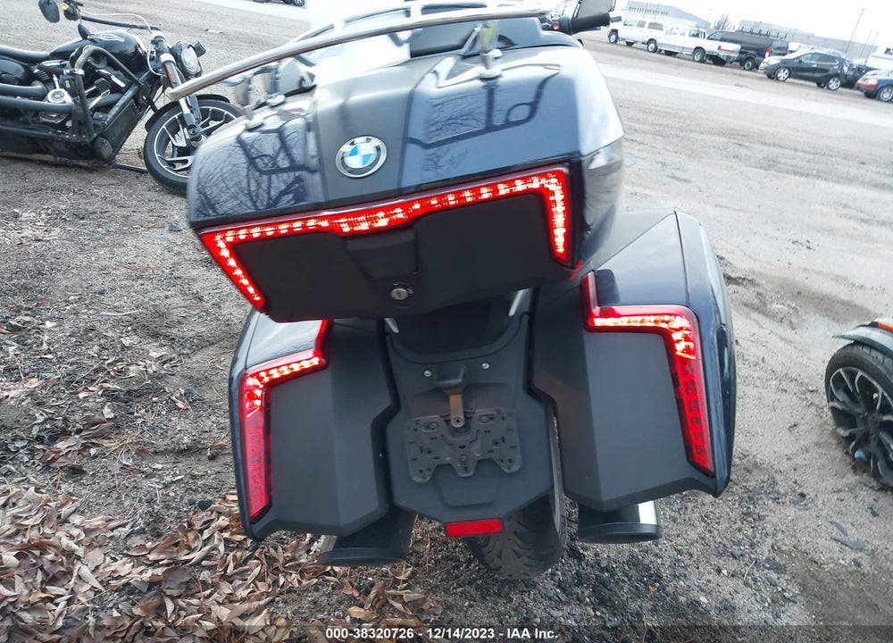2019 BMW K1600 B VIN: WB10F5302KZG17986