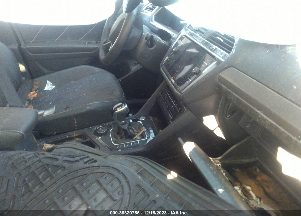 2022 VOLKSWAGEN TIGUAN VIN: 3VV0B7AX8NM171048
