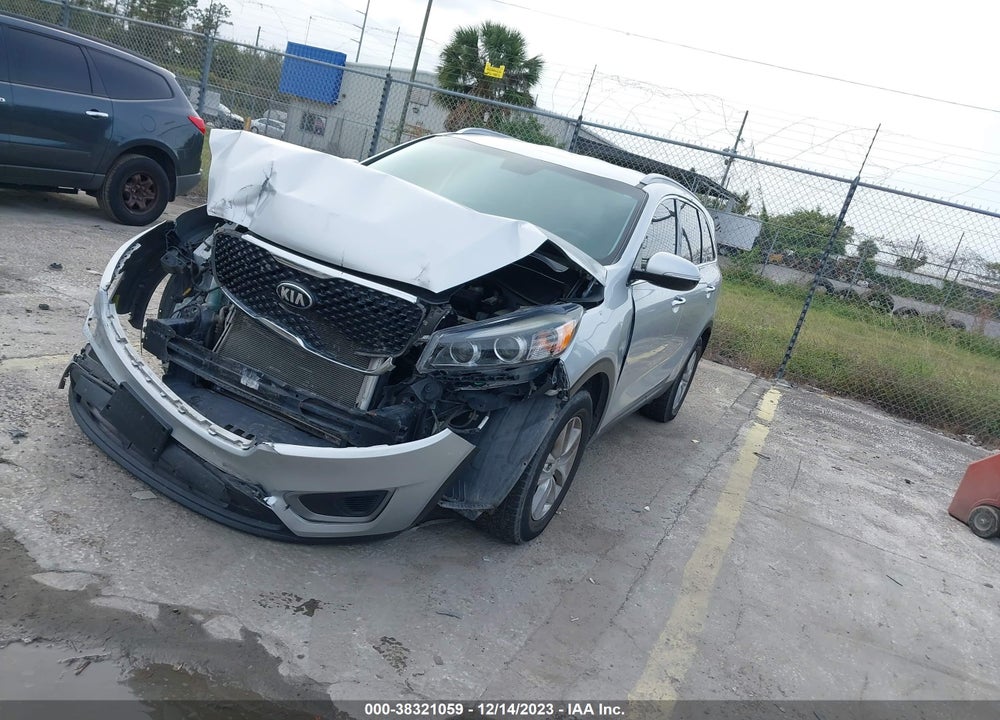 2017 KIA SORENTO 2.4L LX VIN: 5XYPG4A32HG246967