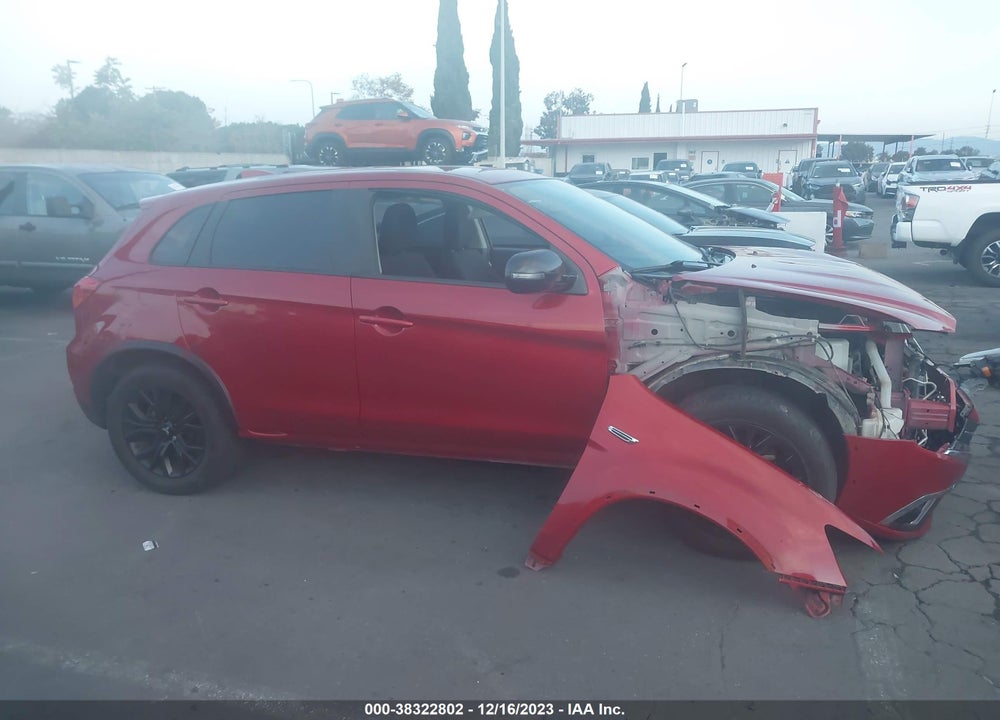 2018 MITSUBISHI OUTLANDER SPORT 2.0 LE VIN: JA4AR3AU8JZ024289
