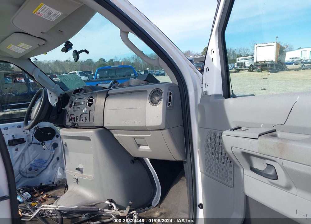 2018 FORD E-450 CUTAWAY VIN: 1FDXE4FSXJDC19926
