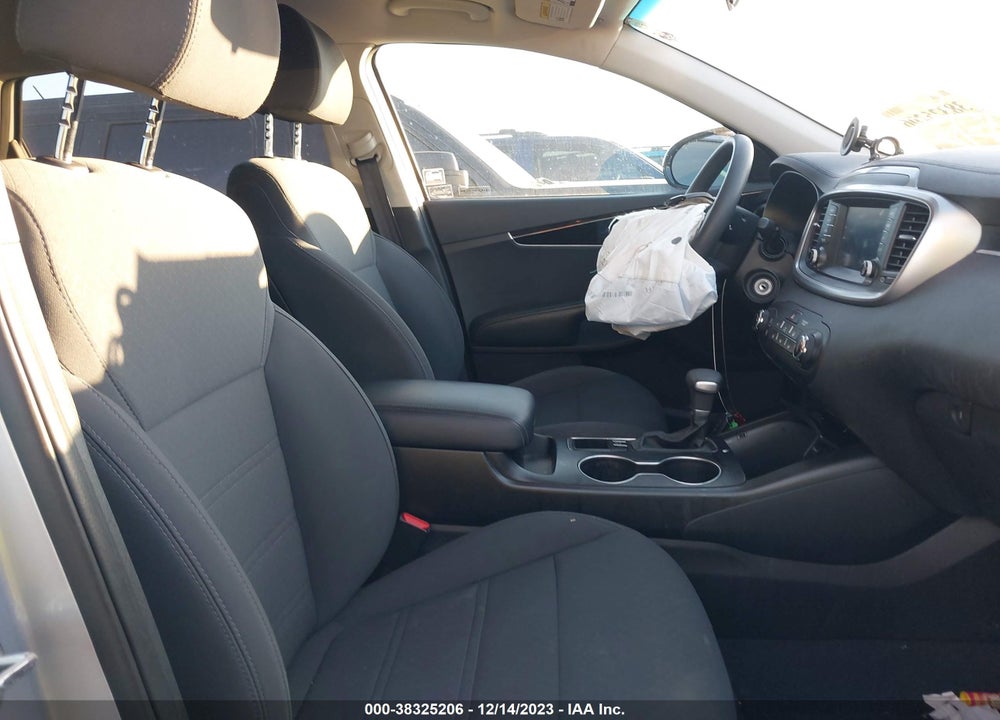 2020 KIA SORENTO 3.3L LX VIN: 5XYPGDA50LG631552