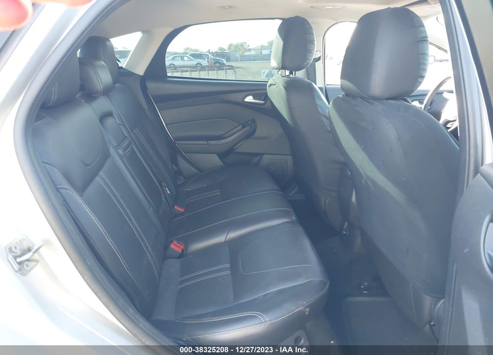 2013 FORD FOCUS SE VIN: 1FADP3K27DL212353