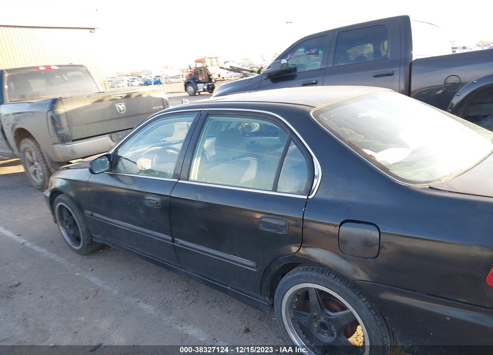 1999 HONDA CIVIC LX VIN: JHMEJ6671XS001178