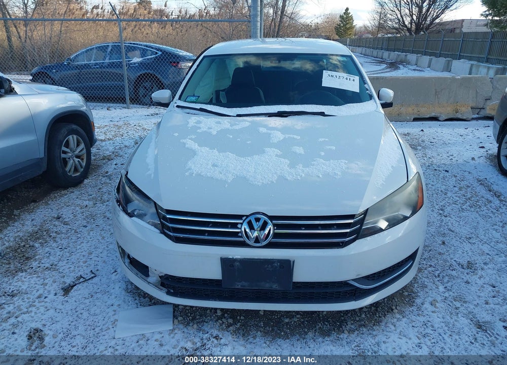 2013 VOLKSWAGEN PASSAT VIN: 1VWBP7A34DC124652